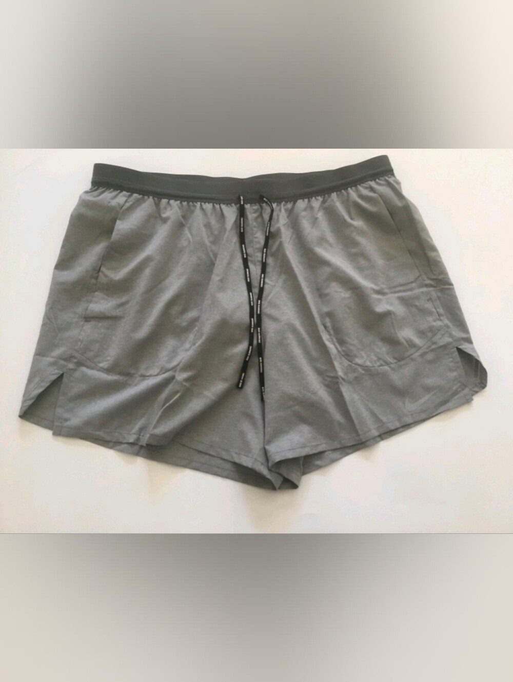 NWT Nike Men’s Flex Stride 5” Brief Lined Running Shorts DQ1569 068 Grey Small